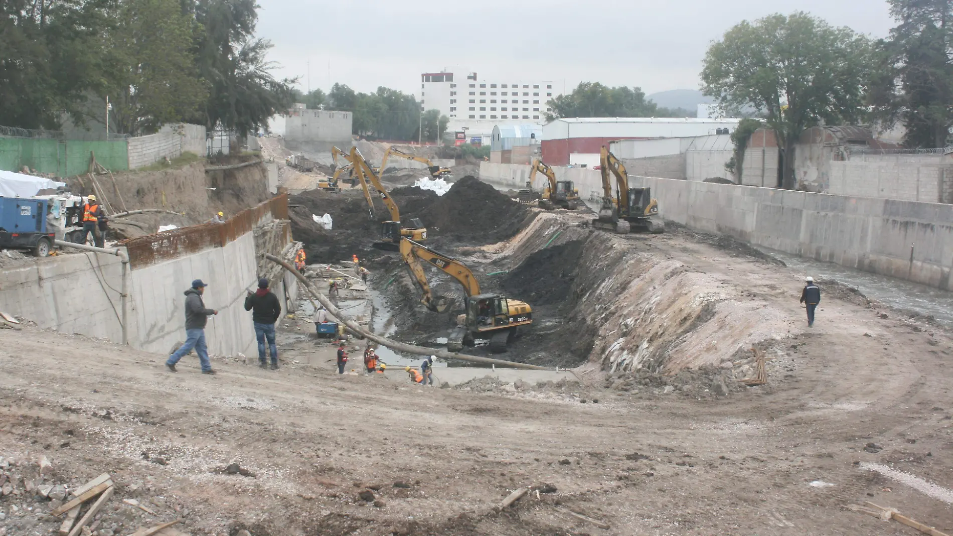 OBRA VIERNES CINCO